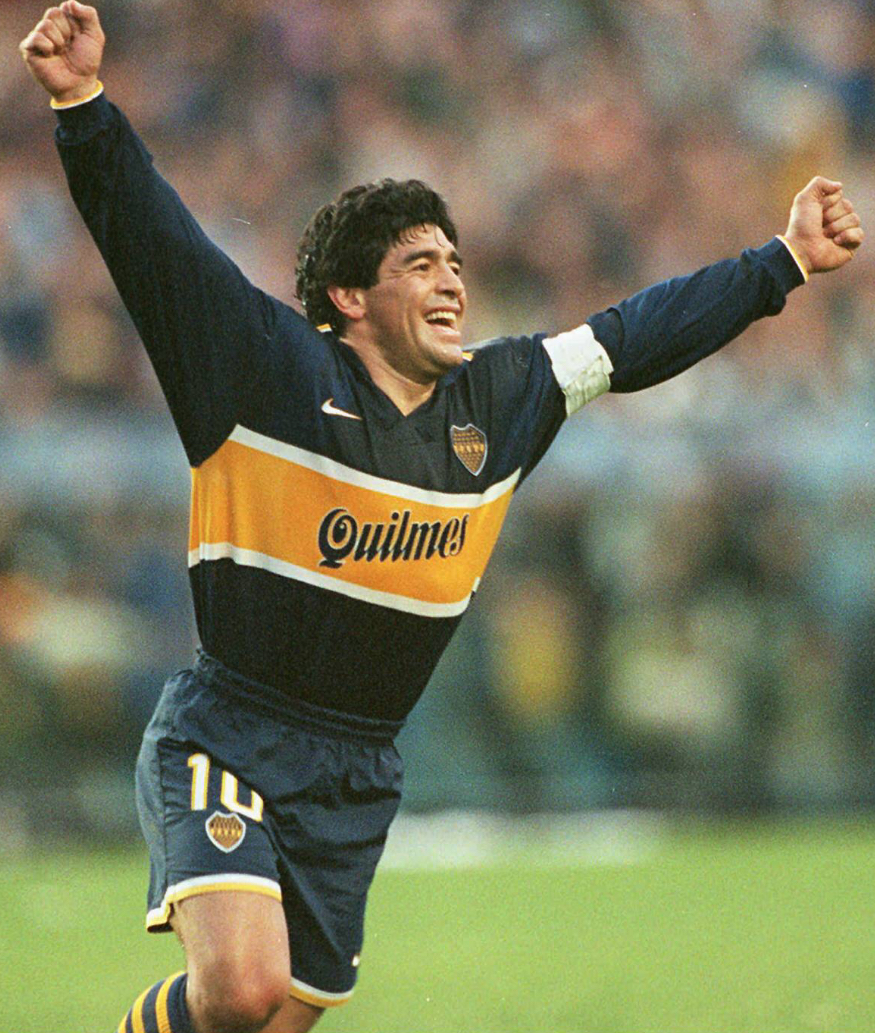 Se cumplió un año de la muerte del astro del fútbol Diego Maradona 